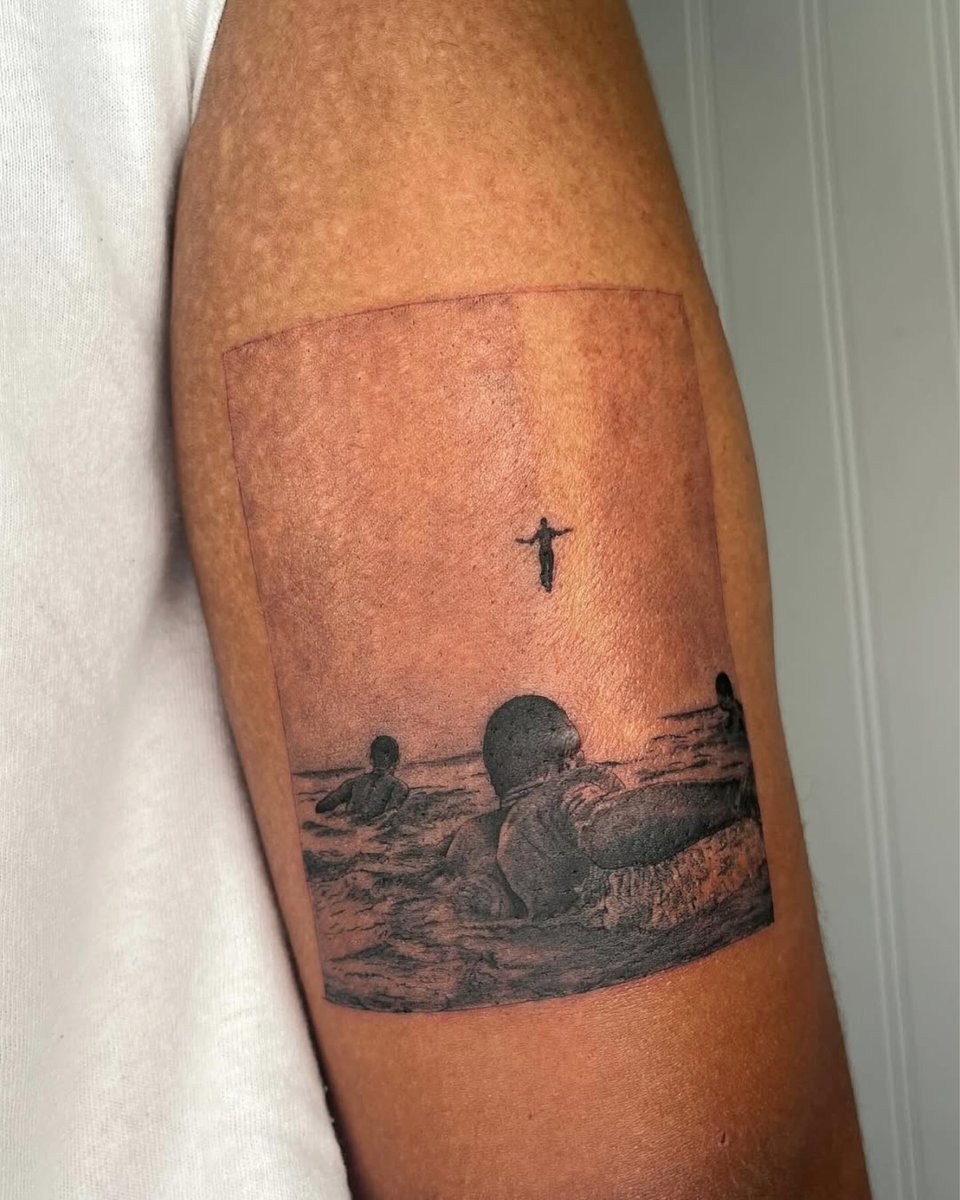 adeoluosibodu's tweet image. Tattoo and the photograph. 
"Even when the thrill is gone"