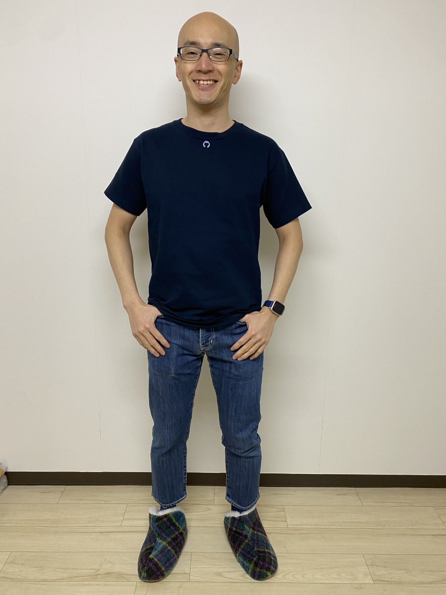 roulgonzaress's tweet image. #GitHubUniverseRecap で購入した、Tシャツとパーカーが届いた。
めでたく40代パーカーおじさんです🤣
#github