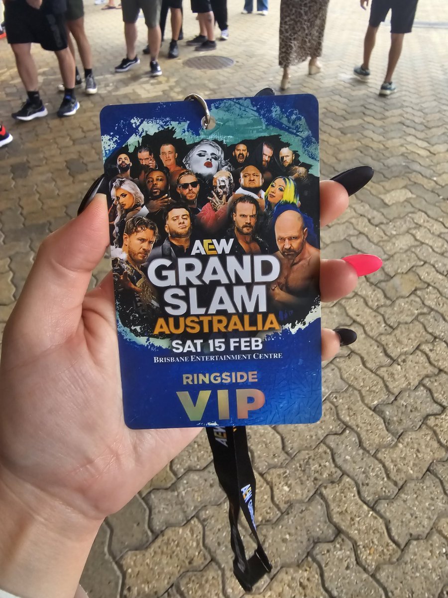 renae_s_'s tweet photo. AEW TIME!!! #AEW #ROH https://t.co/aM7U8FxGhq