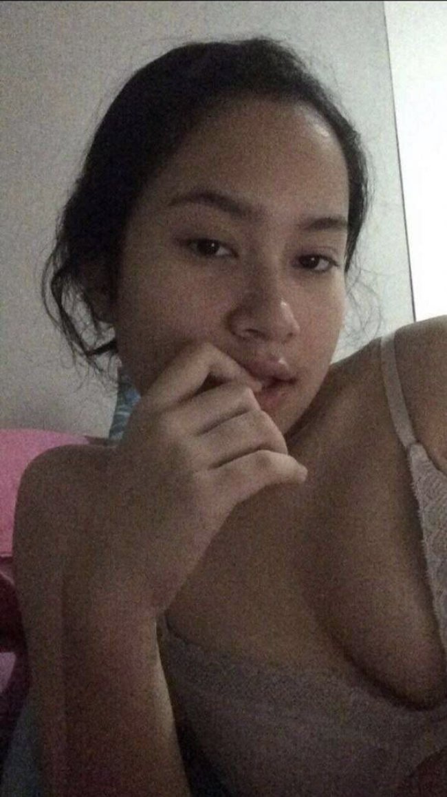 scrtbaeee's tweet photo. satine https://t.co/rPlPQbd9SS