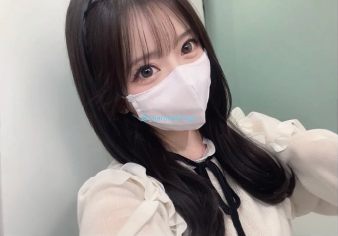 _harukaichigo's tweet photo. 都内で会える人いませんか？？
交通費と🏨代はお渡しします。

21歳学生 / Eカプ / おじさん好きです🫧

40代以上の人だけこの投稿にいいねしてください。
いいねしてくれた人の中から会う人探します！ https://t.co/ojsTrW3vFa