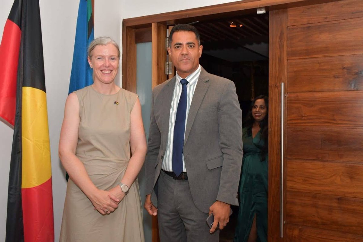 AusHC_MU's tweet photo. Honoured hosting regional partners, including Mauritian  Junior Minister of the Blue Economy and Fisheries &amp; Australian researchers! Together, we're committed to tackling climate challenges &amp; promoting sustainable fisheries. Collaboration is key to a thriving blue economy! 🌊 https://t.co/7dqbTT5RsM