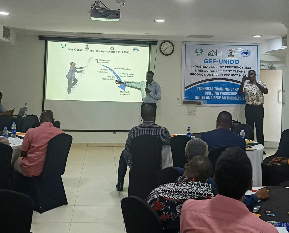 ecowattltd's tweet photo. Together, we are shaping a more energy-efficient and sustainable industrial sector! 💡♻️
#Ecowatt #EnergyEfficiency #SustainableIndustries #ISO50001 #GEF #UNIDO #RECP #Nigeria https://t.co/t659HVNzEn