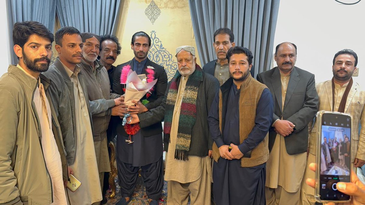 Congratulated Nawabzada Ameer Hamza Zehri on being appointed as Minister for local government Balochistan. 
<a href="/BBhuttoZardari/">Bilawal Bhutto Zardari</a> <a href="/ZehriIzbal/">Izbal Zehri</a>