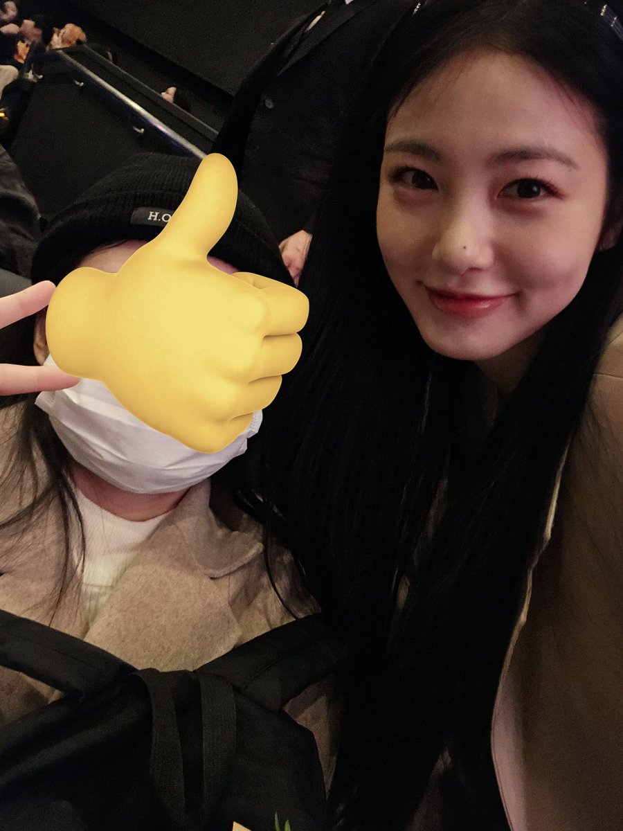 250215 말할 수 없는 비밀 무대인사

진아언니랑 예은언니랑....♡ 

#원진아 #신예은 #말할수없는비밀