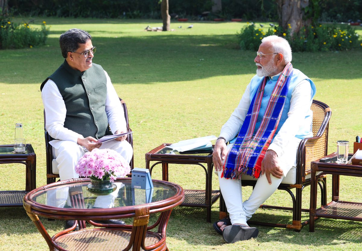 DrManikSaha2's tweet photo. Delighted to meet Hon’ble Prime Minister of India Adarniya Shri @narendramodi Ji at his residence at Lok Kalyan Marg, New Delhi.

On behalf of the people of Tripura, I invited him to inaugurate the redeveloped Mata Tripureswari Temple premises at Matabari, Tripura. 
Also conveyed to him warm regards for the successful trip to France & USA.
Congratulated Hon’ble PM for the huge victory in recent Delhi Assembly Elections. 

Also discussed about the National Highway from Kamalpur to Santirbazar via Ambassa, Ganda Twisa, Amarpur. Apprised him of the need to set up premier institutes like AIIMS, IIT & IIM in the state.