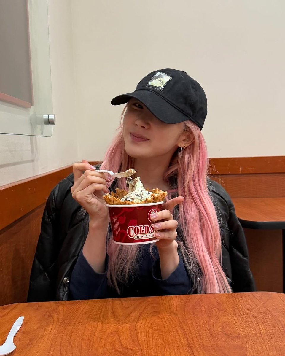 hellojrgisellex's tweet image. 