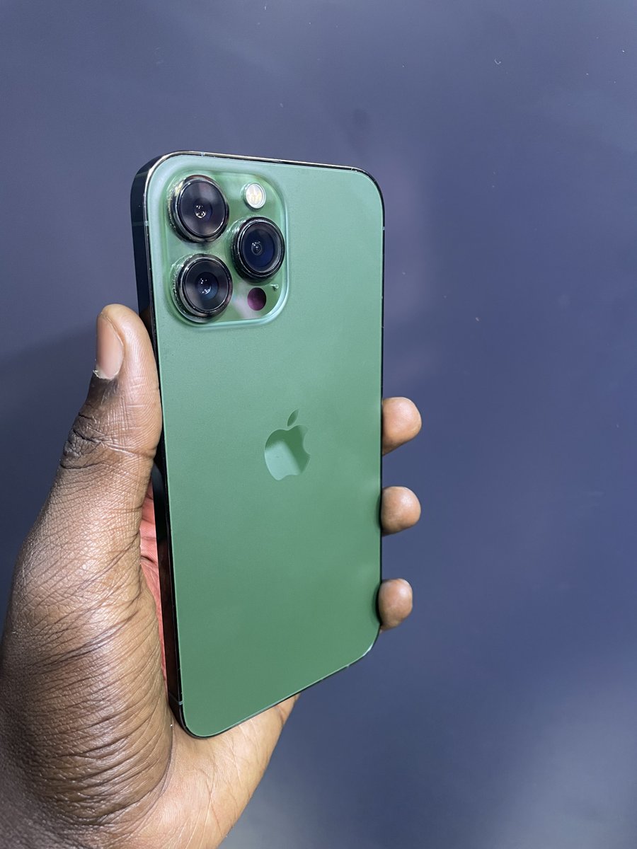 iPhone 13 pro max 
256gb
Battery 85%
2.05m 
☎️0759482307
#Gajetyo offer