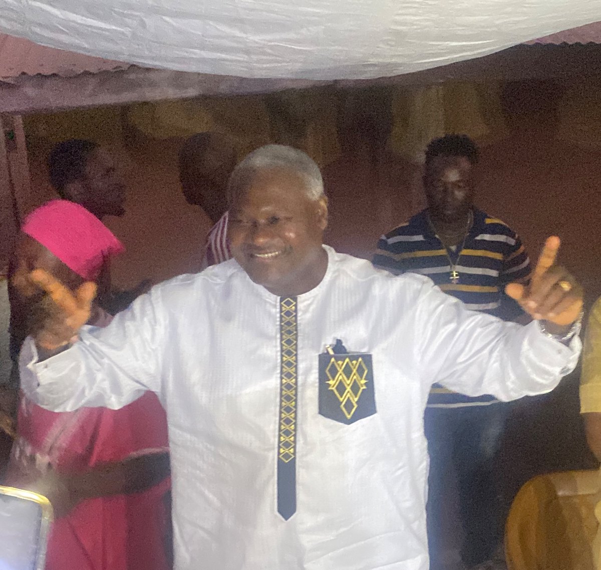 JFKSalone's tweet image. I AM BACK IN THE RACE. IN GOD WE BELIEVE THAT TOGETHER WE CAN MAKE IT HAPPEN FOR SIERRA LEONE!