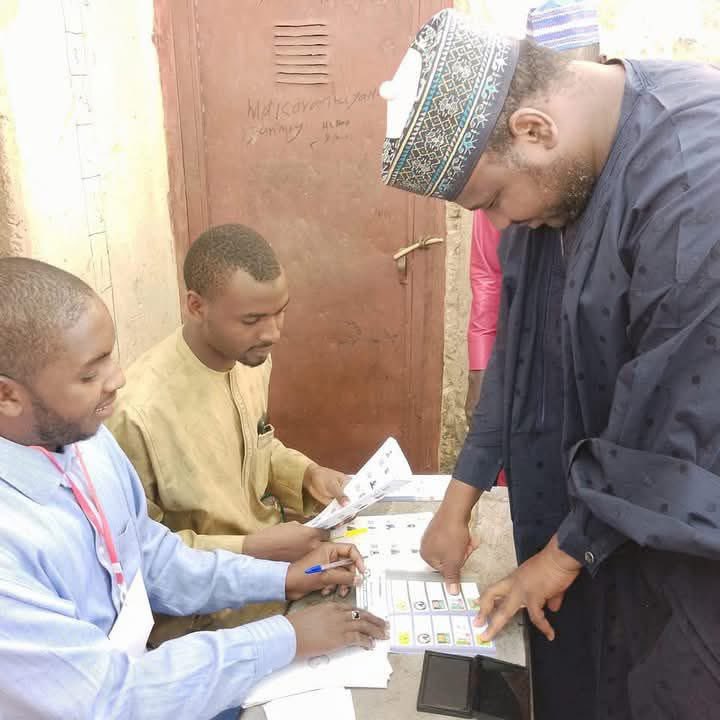 February 15, 2025, I exercised my civic duty by casting my vote in the ongoing local Govt election in Banye town. Participating in the democratic process is essential for shaping the future of our community. I encourage all eligible voters to turn out and make their voices heard.