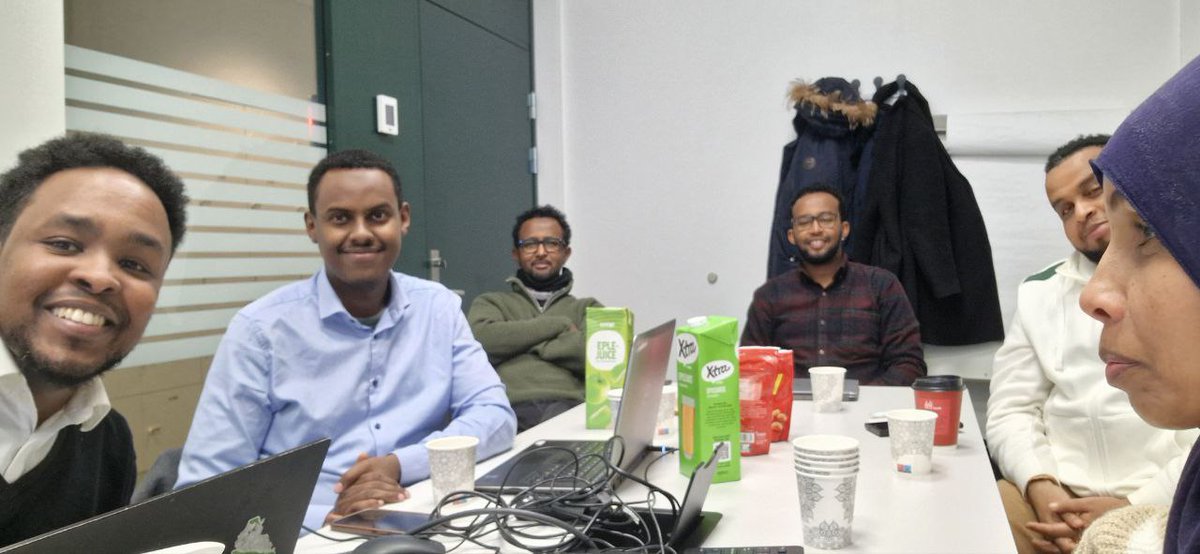 Snchamber1's tweet photo. Somali Norwegian Chamber of commerce Team
We want to extend our heartfelt thanks to everyone for the incredible energy and enthusiasm during yesterday’s meeting. The discussions we had were both insightful and productive, and we’re truly inspired by the ideas we explored. https://t.co/MiLK7Ud3ZR