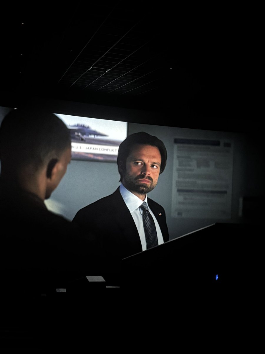 wxnterp00l's tweet photo. BRAVE NEW WORLD SPOILERS‼️‼️‼️

I fucking screamed he looked SO good😭😭😭😭 https://t.co/aURnRTLrdb