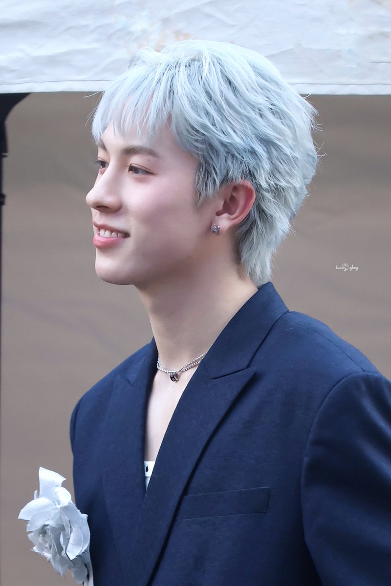 bunnyGboy🐰 tweet media