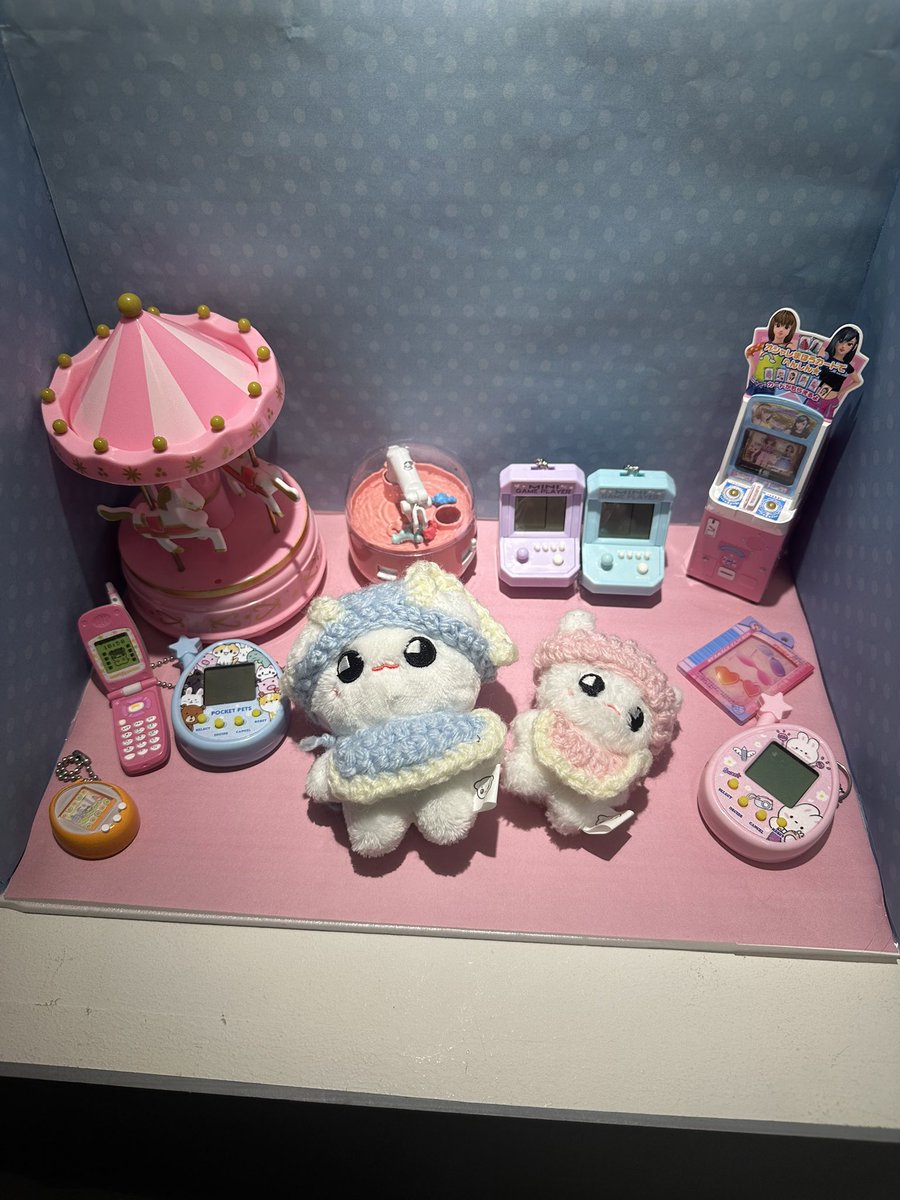 Rose0701127's tweet photo. #テヨヨとナナの休み時間

明日もあるので展示は載せませんが素敵な写真展でした😍✨
今日たくさんのテョンプちゃんと初めましてできて嬉しかった😆💖
かなり前から繋がってたのになかなか会えなかったお2人にも会えて良かった🥹
初めましてのテョンプちゃん
これからもよろしくお願いします🫶🏻

散財仲間😂←一緒に行ってくれたお2人にも感謝です🥹🫶🏻
まるっと今日一日ご一緒していただき
ありがとうございました😆