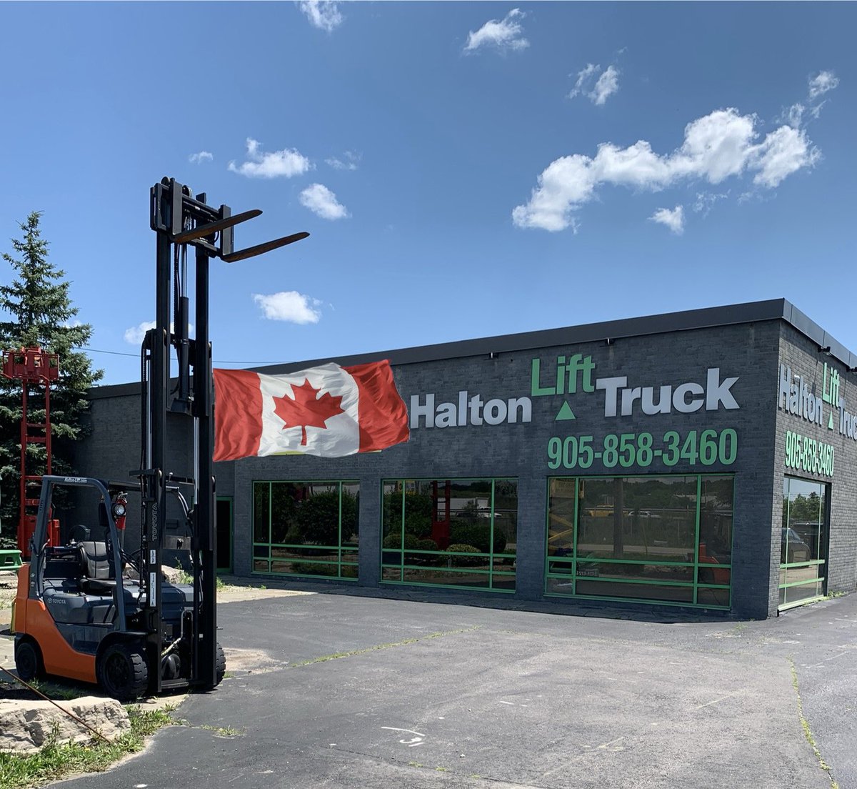 HaltonLift's tweet photo. National Flag of Canada Day!
We are proud of our Canadian rebuilt equipment!
#HLT #haltonlifttruck #forklifts #forkliftsales #forkliftparts #forklift #canada🇨🇦#forkliftoperator #ontairo #canadian #canadianmade #forklift #forkliftcanada #gta #nationalflagofcanadaday https://t.co/FYLdLprAbz