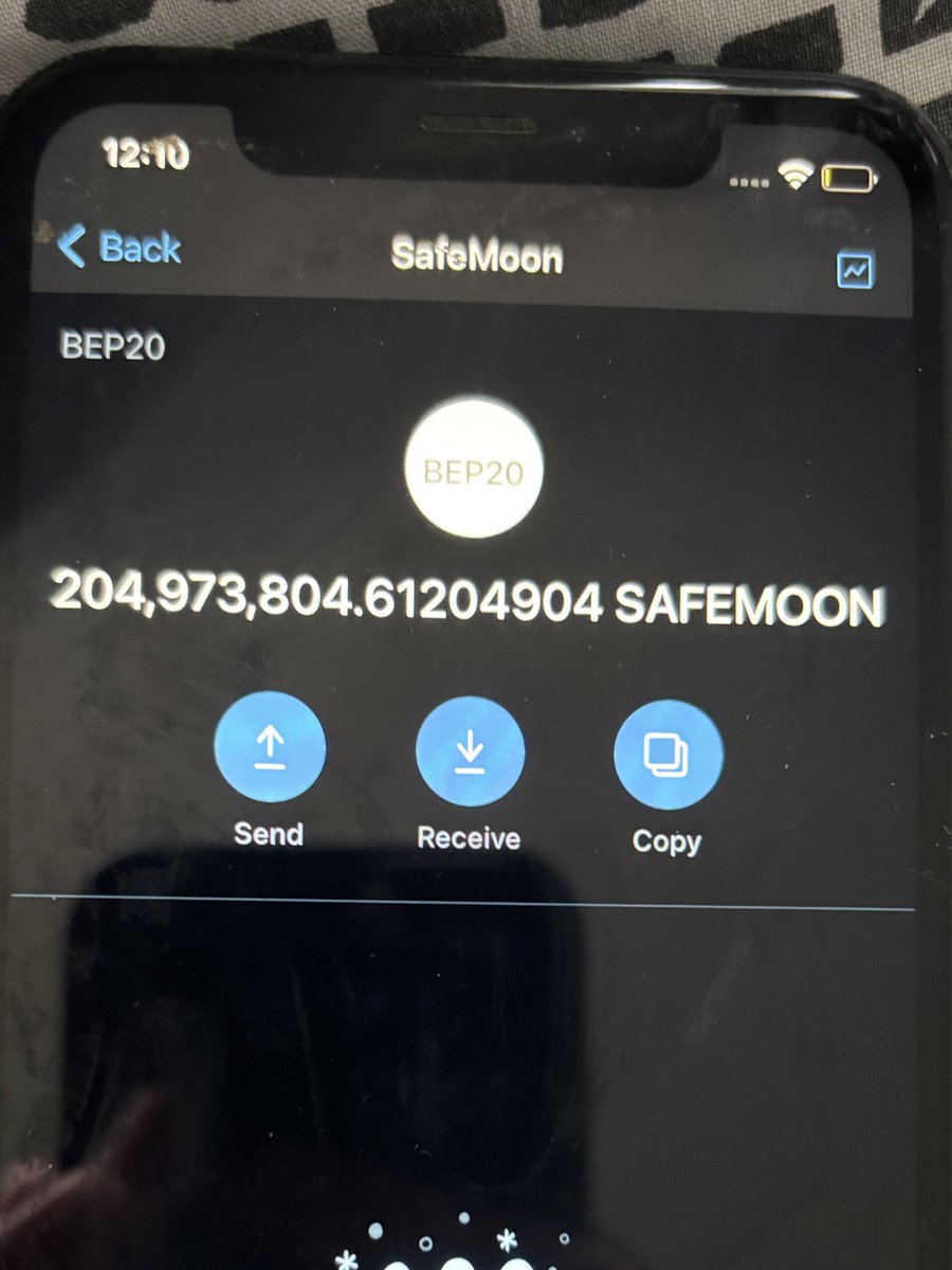 CamJPrice's tweet photo. @safemoon What can I do with these https://t.co/lo9CaRiIqM