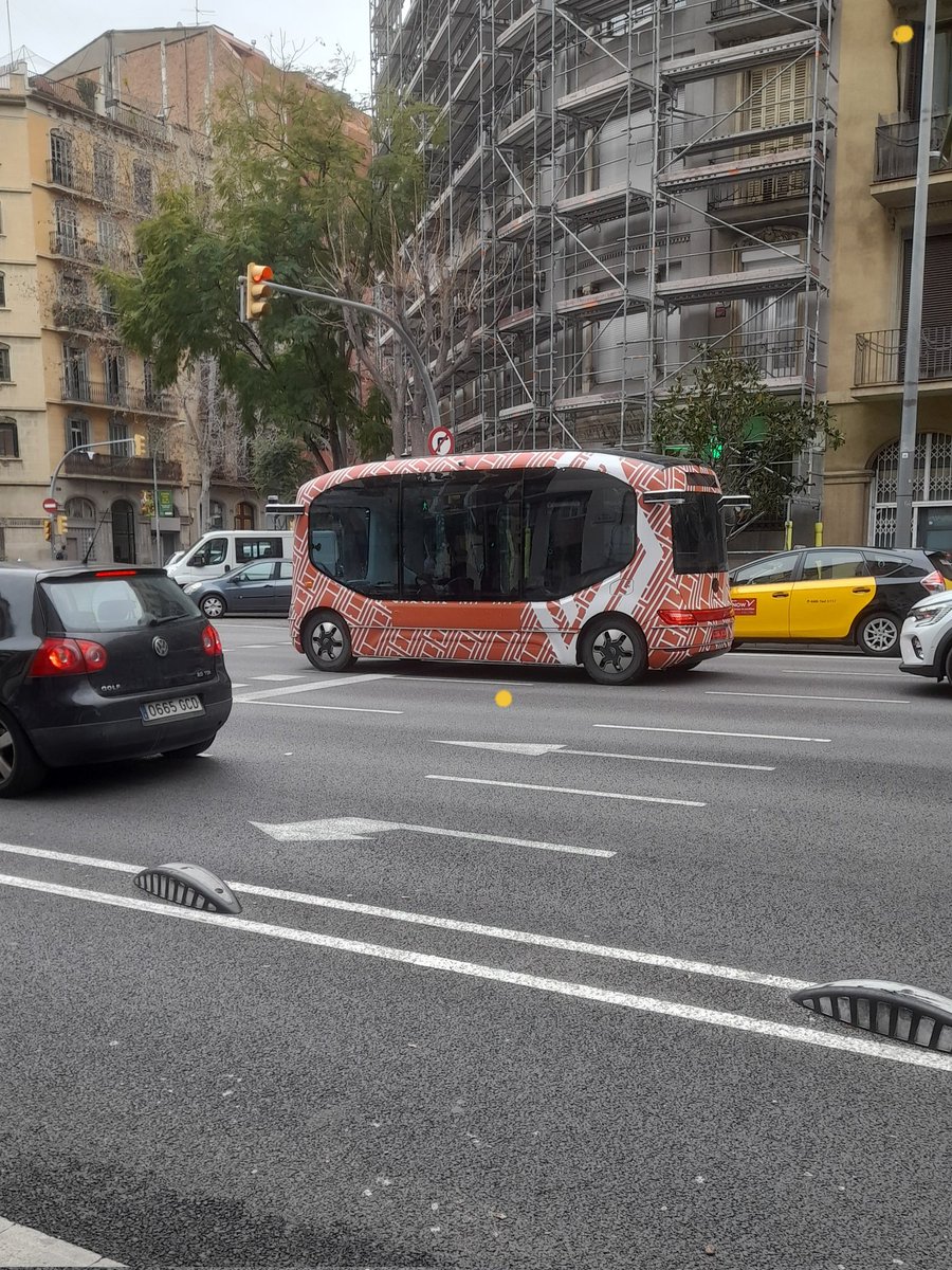 esberginia's tweet photo. Quina por, després arriben a la #singularitat autonòmica i tot va de baixada https://t.co/J0cxa6yEyk
