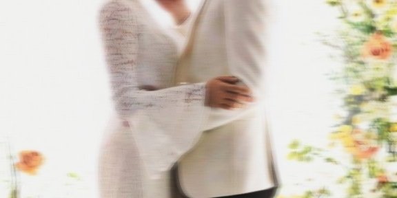 ㅤ

ㅤBukan langkah yang sederhana.
ㅤNamun,   di   sini  lah   keduanya
ㅤMemilih       berpijak       bersama
ㅤDemi  menyanjung  asa  di  sana.

      <a href="/periuhandal/">VELDY.</a> &amp; <a href="/kamapsara/">Vivi.</a>

ㅤ