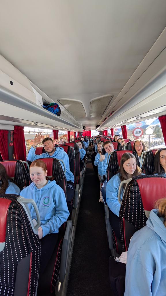 And we are off! Heading to the airport ✈️