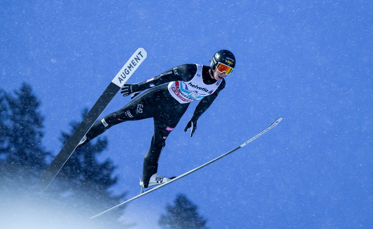sportface2016's tweet image. #SALTO CON GLI SCI, #INSAM 15° A #SAPPORO

Buon quindicesimo posto per Alex Insam nella prima delle due gare dal trampolino HS137 in Giappone, in quella che è l'ultima tappa di Coppa del Mondo. La vittoria va all'idolo di casa Ryoyu #Kobayashi