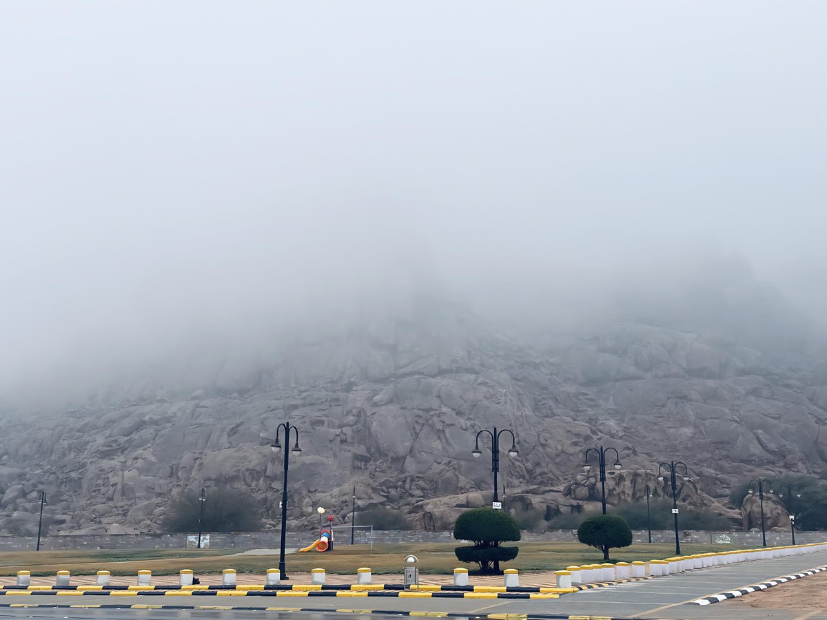 baladia_Alslemy's tweet image. #السليمي_الأجمل ✨

🌫️ | أجواء السليمي 📸

السليمي تحتضن الضباب ☁️

#أمانة_منطقة_حائل