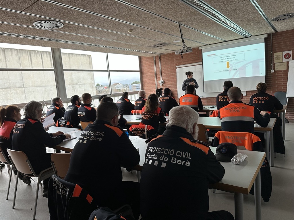 💬 Avui finalitza el Curs d’Atenció Psicosocial en situacions d'emergència per a voluntaris de #ProteccióCivil, a <a href="/ispccat/">ISPC</a>.

🤝 Amb alumnes de diversos punts de Catalunya i a càrrec de personal tècnic de la Direcció General de Protecció Civil.