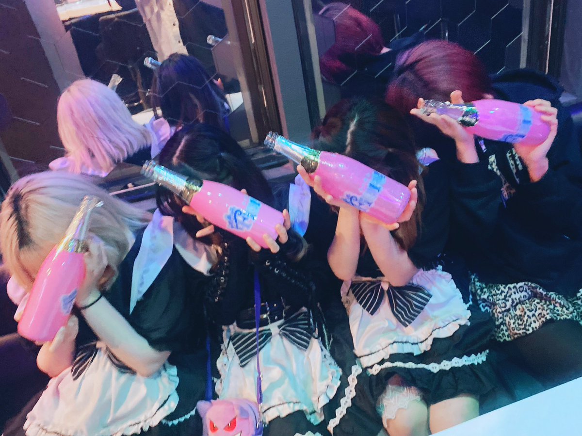 昨日はいっぱいのんで最高に楽しかったです🍫🫶🏻💗バレンタインありがとうございました(⁎ᴗ͈ˬᴗ͈⁎) ♡