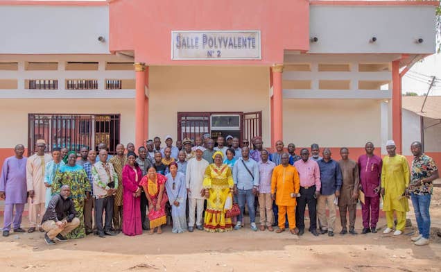 Africaguinee's tweet photo. 🚨Immersion Gouvernementale : clôture à Faranah de l’atelier régional de Présentation et d’Amendement du projet de la « Politique Foncière Nationale »…🇬🇳⤵️

https://t.co/Du2AcQFGb6 https://t.co/SdaFIJTNoW
