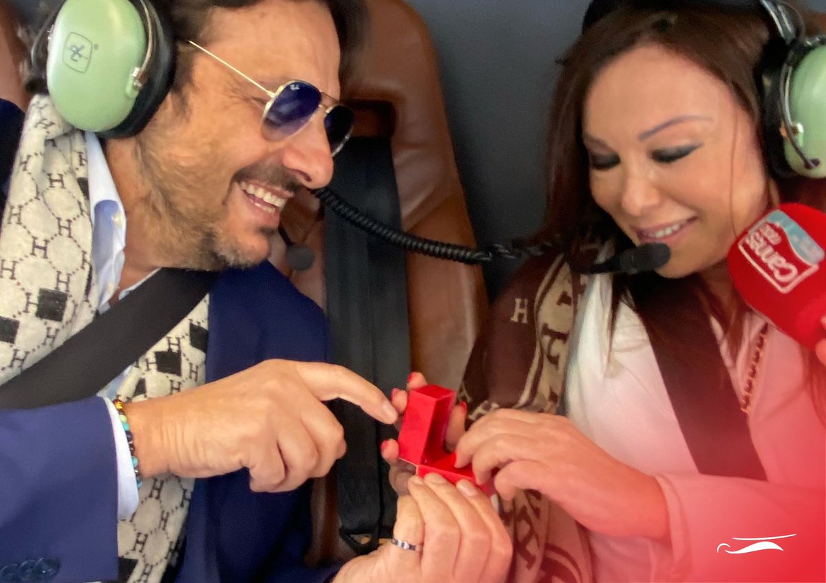 Grâce à Héli Air Monaco, les gagnants de Cannes Radio ont vécu un moment magique en réalisant leur demande en mariage lors d’un vol exceptionnel. ❤️
Félicitations à Jean-Luc et Louisa pour ce moment unique, et un grand merci à Cannes Radio 

#ValentinesDay #cannes #Hélicoptère