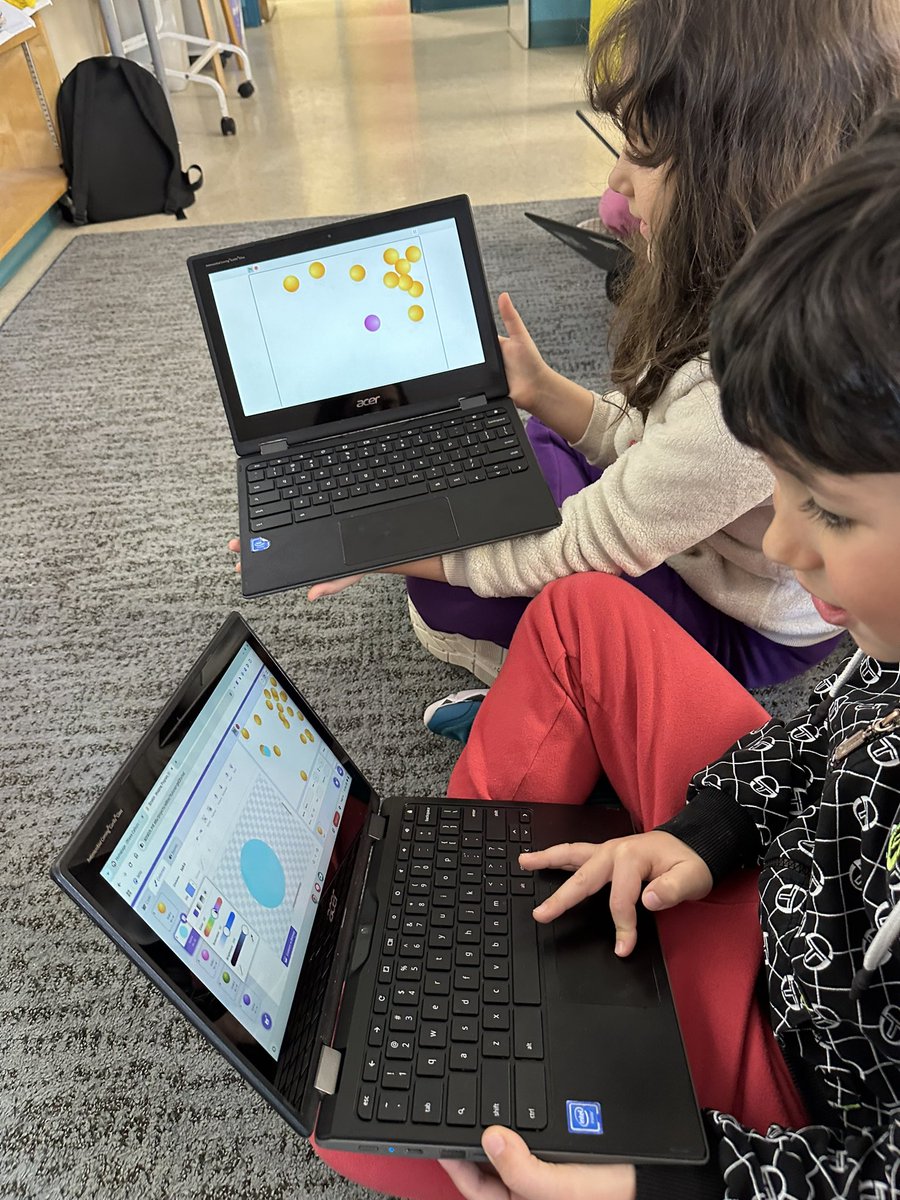 MrsCiampaClass's tweet image. Thrilled to welcome @virtualventures to explore magical matter with us using @scratch code. We worked with our grade 2 friends to explore the behaviour between solids, liquids and gas. @StEmilyOCSB #ocsbScience #ocsbCodes