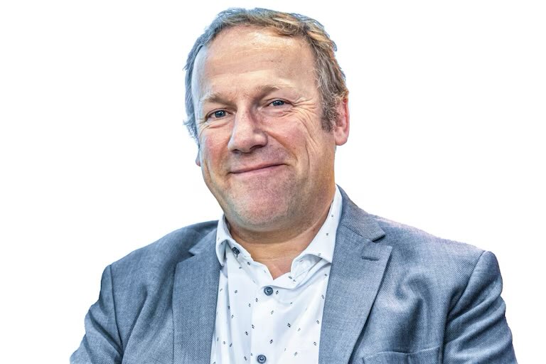 LeonardoPanetta's tweet image. Rispetto ai problemi dell’Europa, confesso che più delle parole di Vance, in queste ore, mi ha colpito una intervista a Michel Ricard, amministratore di Forever Products, 
azienda belga che produce solventi e prodotti chimici per la casa, pubblicata sul quotidiano La Libre. Un…