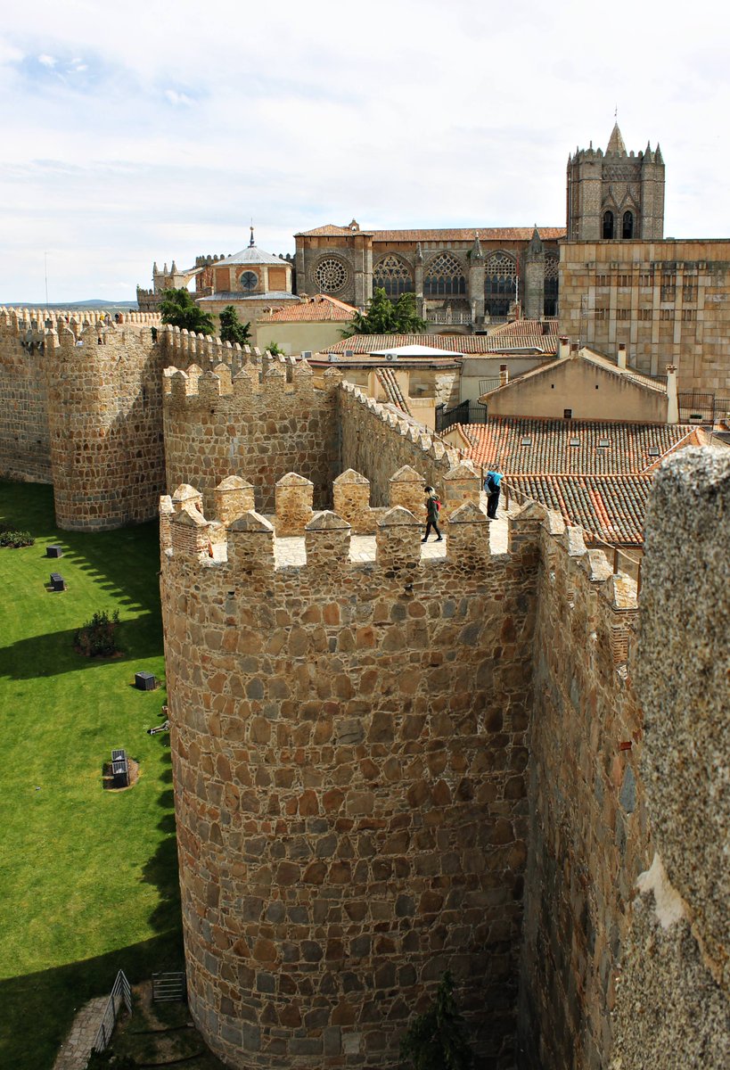 Ávila, murallas y Catedral

<a href="/CyLEsVida/">Turismo Castilla y León</a>  #Avila