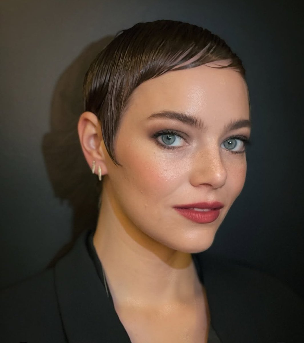 FilmUpdates's tweet photo. Emma Stone stuns in new picture. https://t.co/AcmiUoixyq