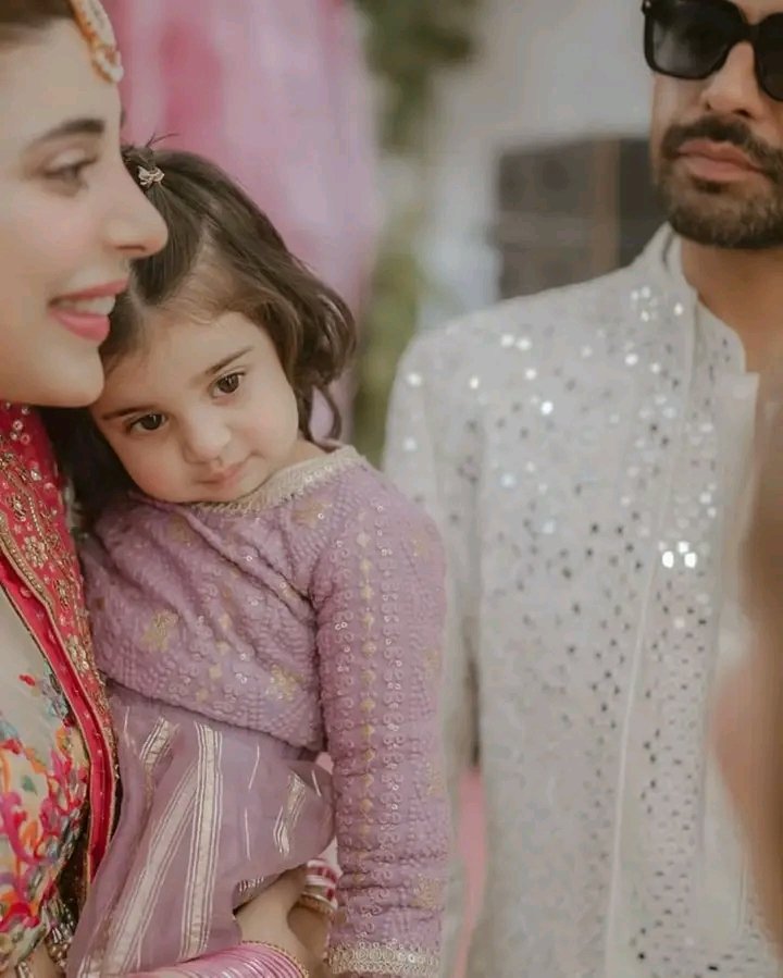 remember when farhan sang "khush bicharr kar reh saka tu bhi nahein mai bhi nahein" with the tears in his eyes? -

and now we are watching them like this, MASHA ALLAH🥹♥️