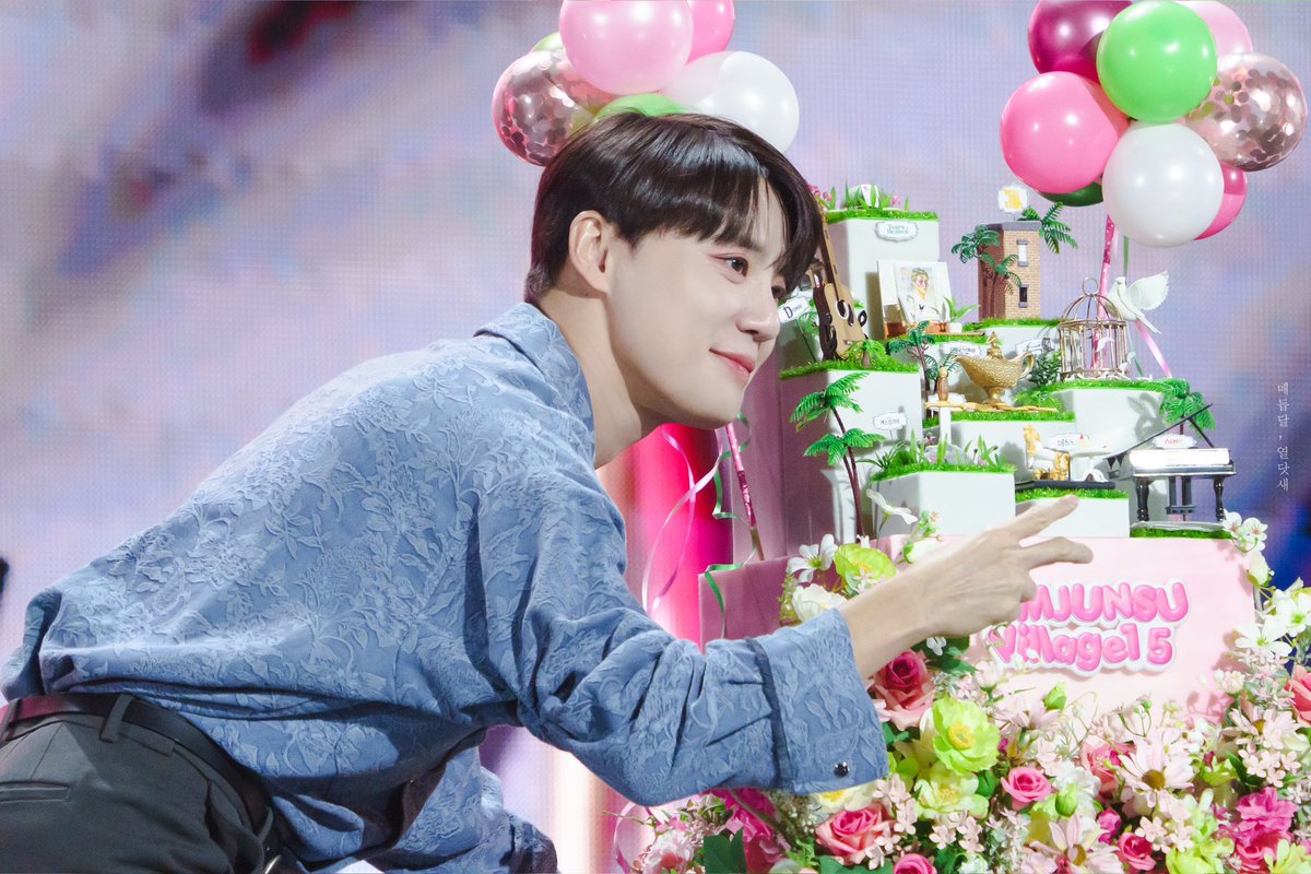 김준수 뮤지컬 데뷔 15주년 팬미팅 'KIM JUN SU Village 15' 🏡
천사𐔌՞⸝⸝ʚ̴̶̷̷ · ʚ̴̶̷̷⸝⸝ ՞𐦯

#XIA #김준수 #준수 #시아준수 #KIMJUNSU #JUNSU