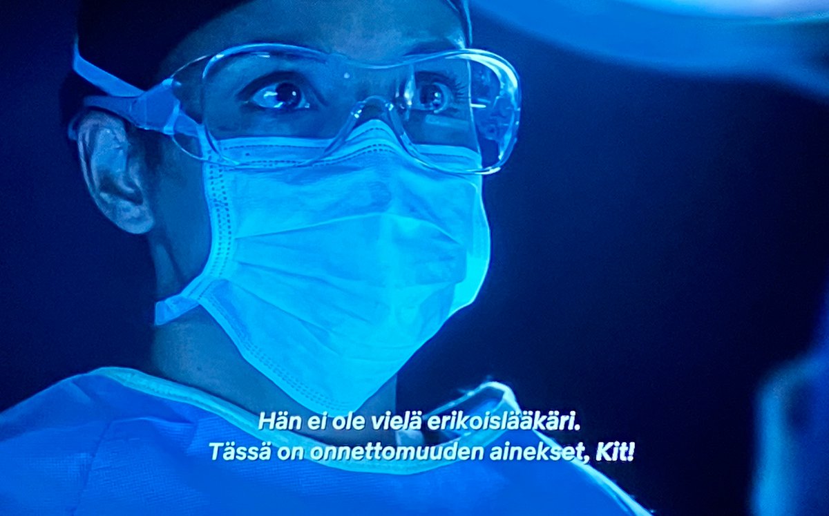 JesperKivela's tweet image. Onneksi olen nyt erikoislääkäri 👍😀