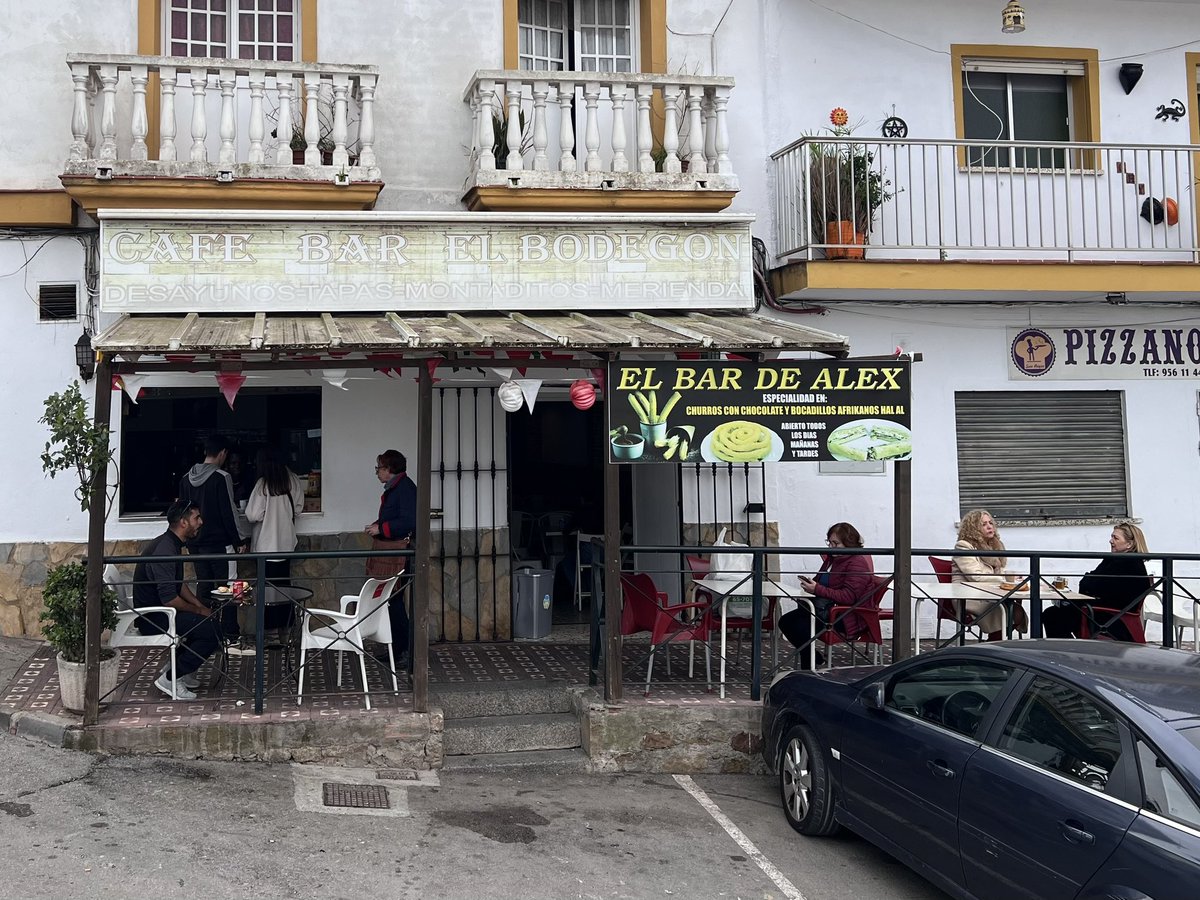 Bar de Alex, en San Roque, los mejores churros de la provincia, junto con el trato más amable 

instagram.com/stories/candel…