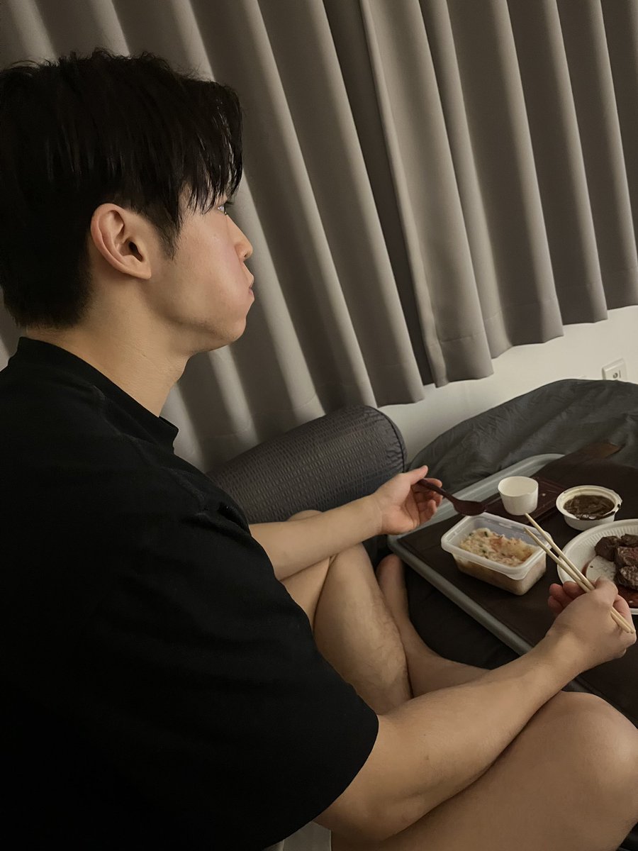 Don’t forget your dinner, no matter how busy you are. Food is #1, happy weekend.
