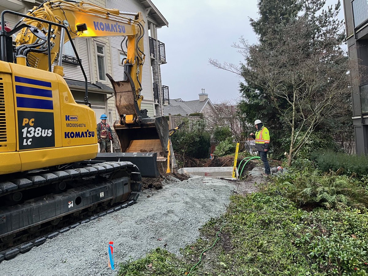 MVRD Emergency Services (@metrovanemerg) on Twitter photo Metro Vancouver began excavation to expose the broken water main in New Westminster yesterday afternoon, and that work continues this morning. We are working with <a href="/New_Westminster/">City of New Westminster</a> to remove water from affected residences, including two high-rise buildings. Metro Vancouver began excavation to expose the broken water main in New Westminster yesterday afternoon, and that work continues this morning. We are working with <a href="/New_Westminster/">City of New Westminster</a> to remove water from affected residences, including two high-rise buildings.