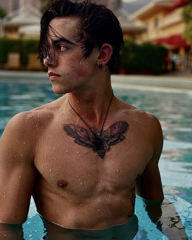 UnhallowedSouls's tweet image. Elıjαh Roɯαn Drαgαveı:

• 26
• OC
• Demon
• Neɯ York/Moscoɯ
• Sıngleshıp - Tαken bч Asα 💕
• Bαnter SL’s