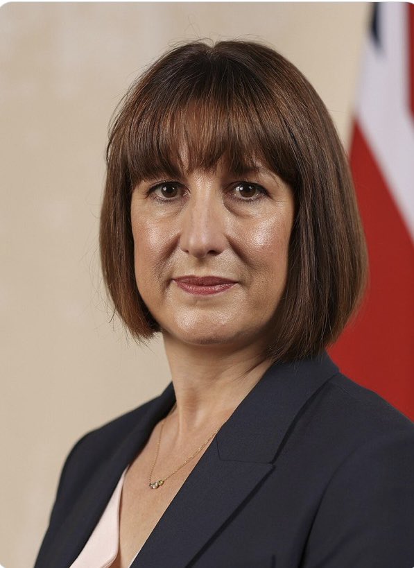 stephen_pax's tweet image. Rachel from Accounts is a fraudster.

What is she doing in His Majesty’s Government?

#RachelFromAccounts 

#rachelreeves 

#fraudster