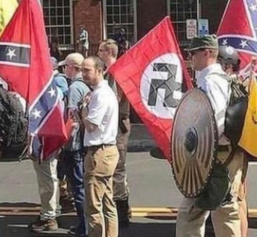 QuitsOni's tweet photo. @gafkescfea @Ds_is_i @Sark_BM Hey so this is a nazi flag, thought id clear that up for ya https://t.co/PdAhtYLOSj