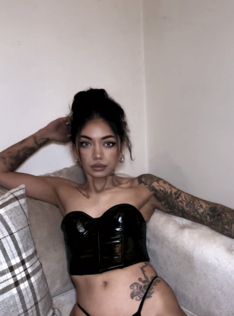 gem_twisted's tweet photo. Come be my valentine this weekend with UP YO 90% OFF inside 😉💋 link in bi00000

https://t.co/VZ403BU1f5 

#onlyfans #onlyfansgirls #valentine #exclusive #sale #lingeriemodel #altmodel #xxx #adultcontent #nsfw https://t.co/9W8FDZ2ABB