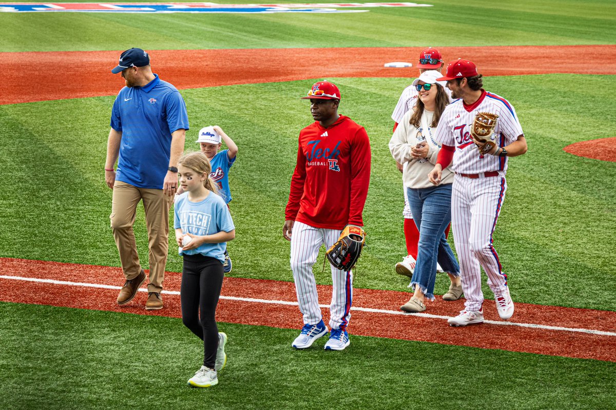 Thank you to Reed and Landry Pipes for throwing out today’s ceremonial first pitch!

We’re so happy you could be here with us today!