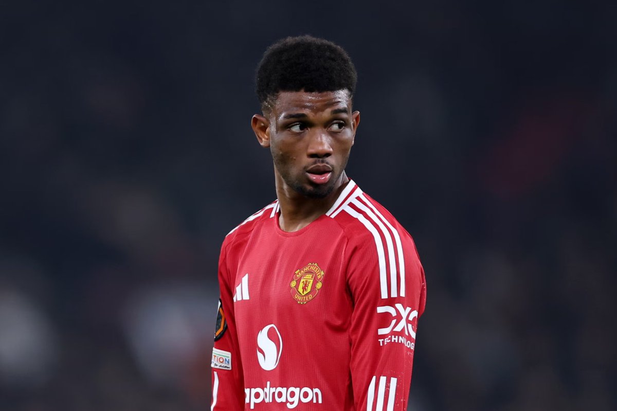 StretfordPaddck's tweet photo. 🚨🚨 BREAKING: Amad has suffered ankle ligament damage in training and could miss the rest of the season.

The injury is still being assessed, but he faces a lengthy layoff. [@ChrisWheelerDM]

#MUFC https://t.co/lkRQ0pTfLO