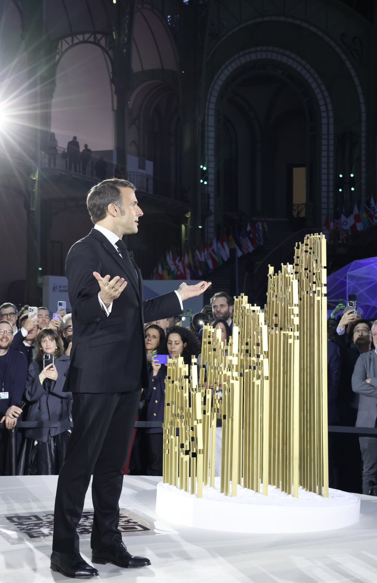Gm🧬

A historic moment at the first AI Summit in Paris—as world leaders debate the future of AI, I’ve proposed seeing it as Alternative Intelligence.

Sigma Lumina as a symbol for out-of-the-box thinkers to achieve new goals and dreams 🫂

📷 Adam Marriot