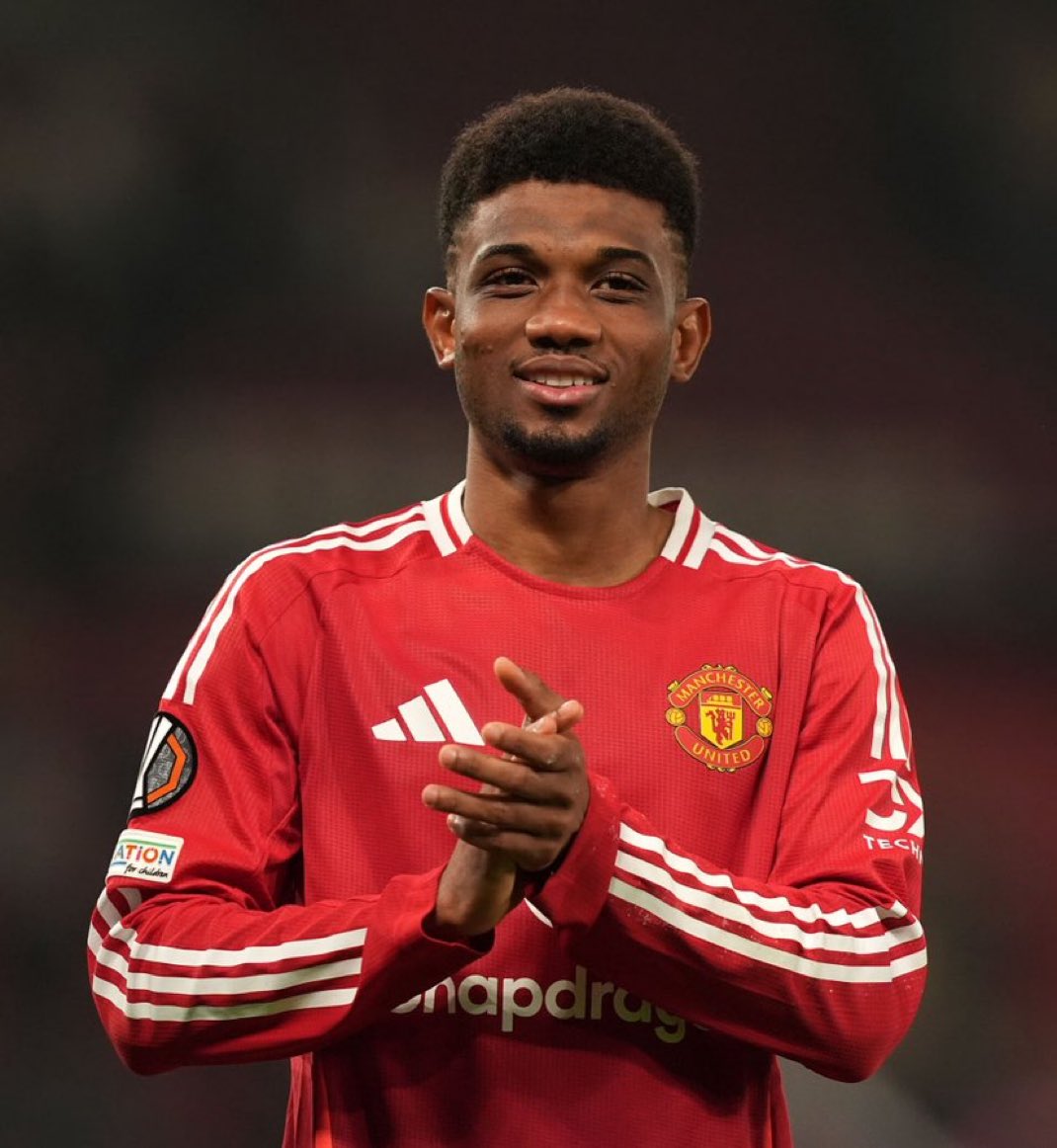 utdfocusid's tweet photo. 🚨BREAKING: Amad Diallo dipastikan akan absen hingga musim berakhir akibat cedera ankle yang baru saja dideritanya.

Amad Diallo mengalami cedera pada awal pekan ini dan diperkirakan akan absen paling tidak hingga 3 bulan ke depan.

*Satu demi satu, pemain-pemain kunci mulai berguguran 😰🥲

📰: @FabrizioRomano