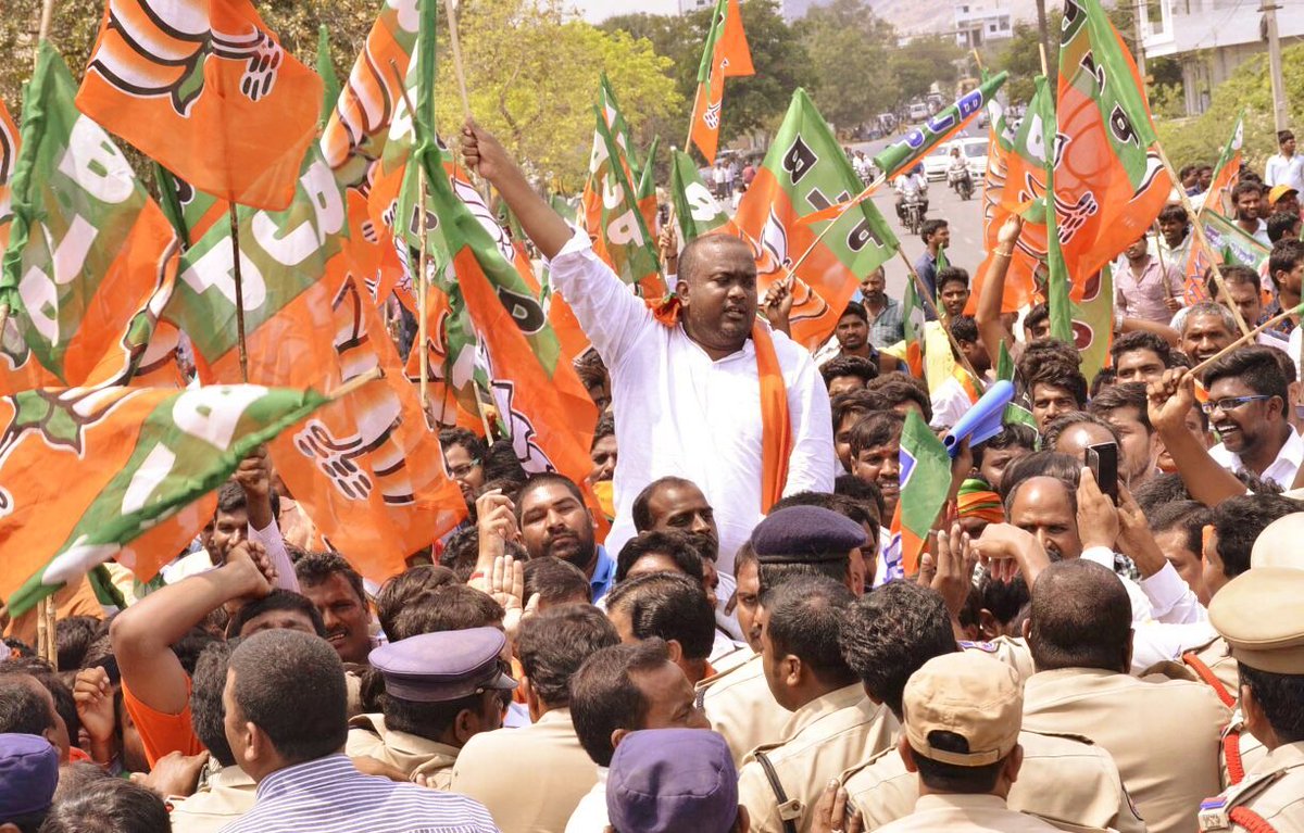 Rakeshminkoori1's tweet photo. Thank you @kishanreddybjp @drlaxmanbjp ji for your foresight and dedication to shaping the next generation. Your leadership is a beacon of hope. @BharatGundagoni 
#MahankaliZilla @MaheshReddi9 @ANISH4BJP https://t.co/j4kGY7SYDE