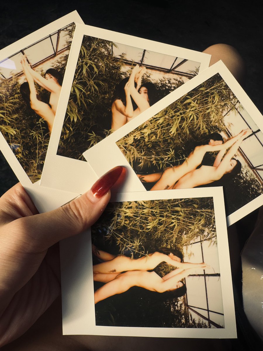 福利姬維他命B分享的黄推图片2 - 网红私拍内容