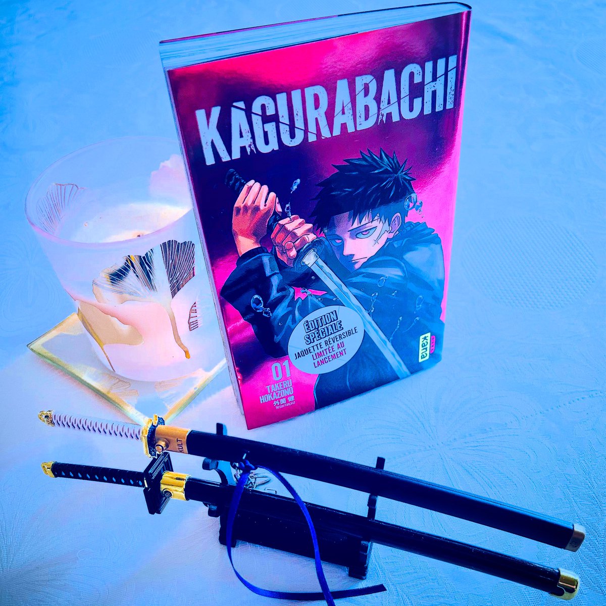 Et en parlant de forgeron, j’ai reçu #Kagurabachi le nouveau manga très prometteur de chez <a href="/EditionsKana/">Editions Kana</a> ! 🔥